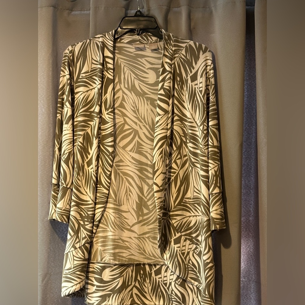 Chico’s Travelers Palm Leaf Print Open Front Cardigan Jacket Size 1 (8/10)